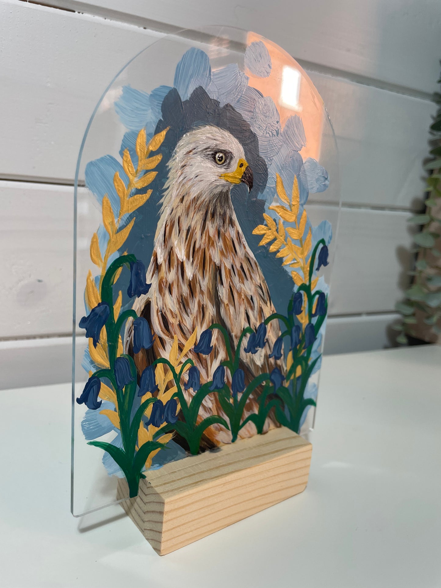 Sky Hunter – Red Kite Acrylic Painting on Acrylic Arch