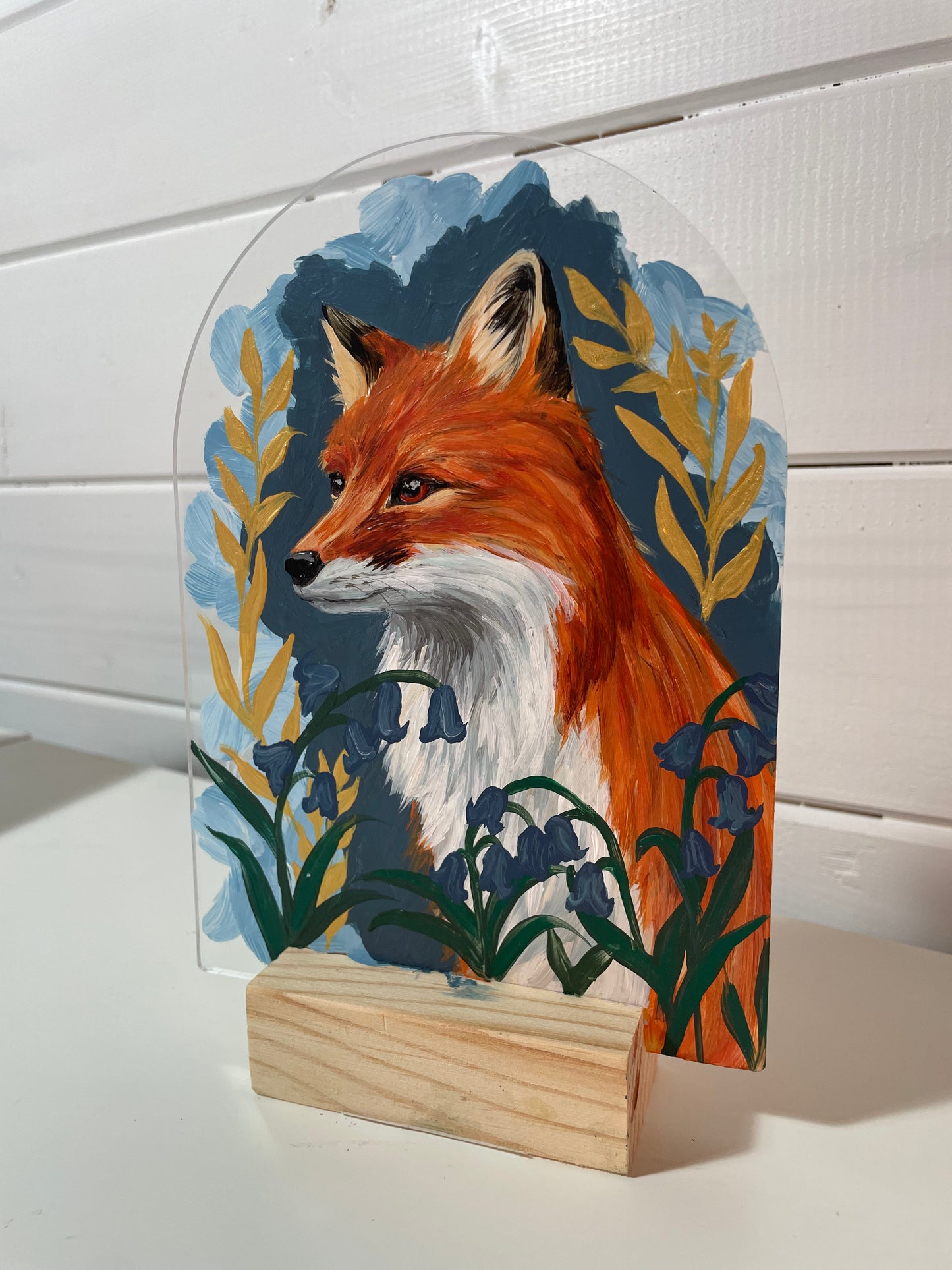 Silent Watcher – Fox Acrylic Painting on Acrylic Arch